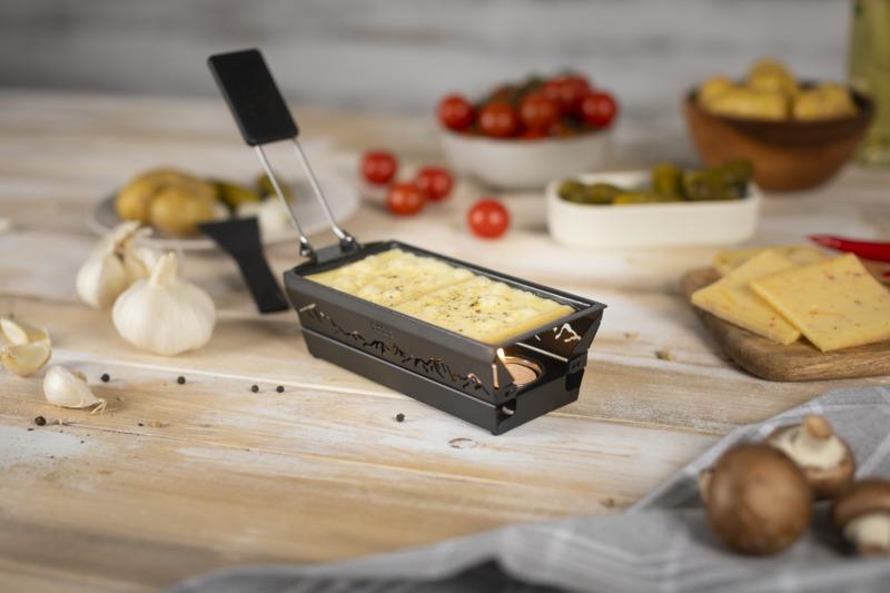 Raclette Set Mini Alpenglühen schwarz mit Schabern und Teelicht