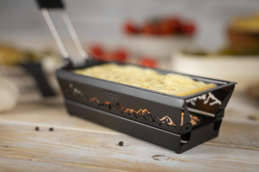 Raclette Set Mini Alpenglühen schwarz mit Schabern und Teelicht