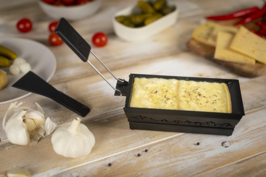 Raclette Set Mini Alpenglühen schwarz mit Schabern und Teelicht